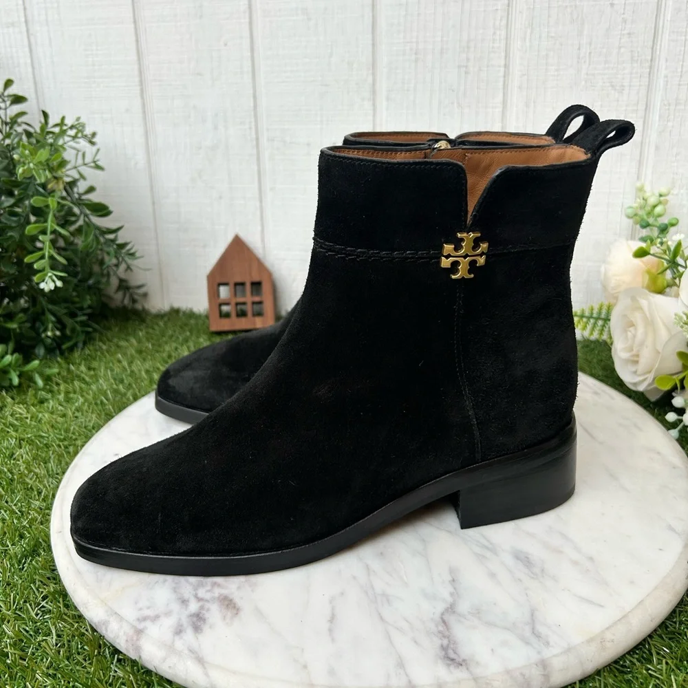 TORY BURCH EVERLY SUEDE ANKLE BOOTIES IN BLACK gold logo SIZE 6 NEW